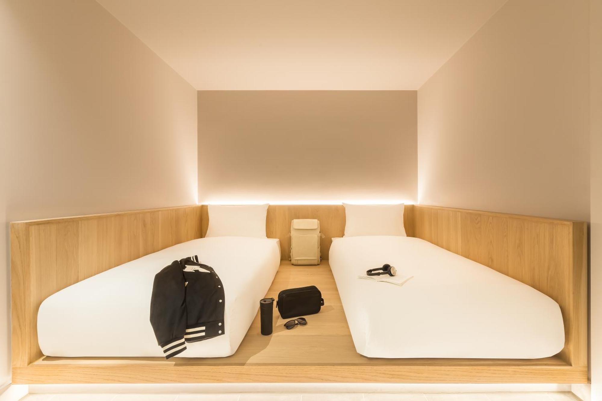 Zedwell Underground Hotel Tottenham Court Rd Лондон Екстер'єр фото