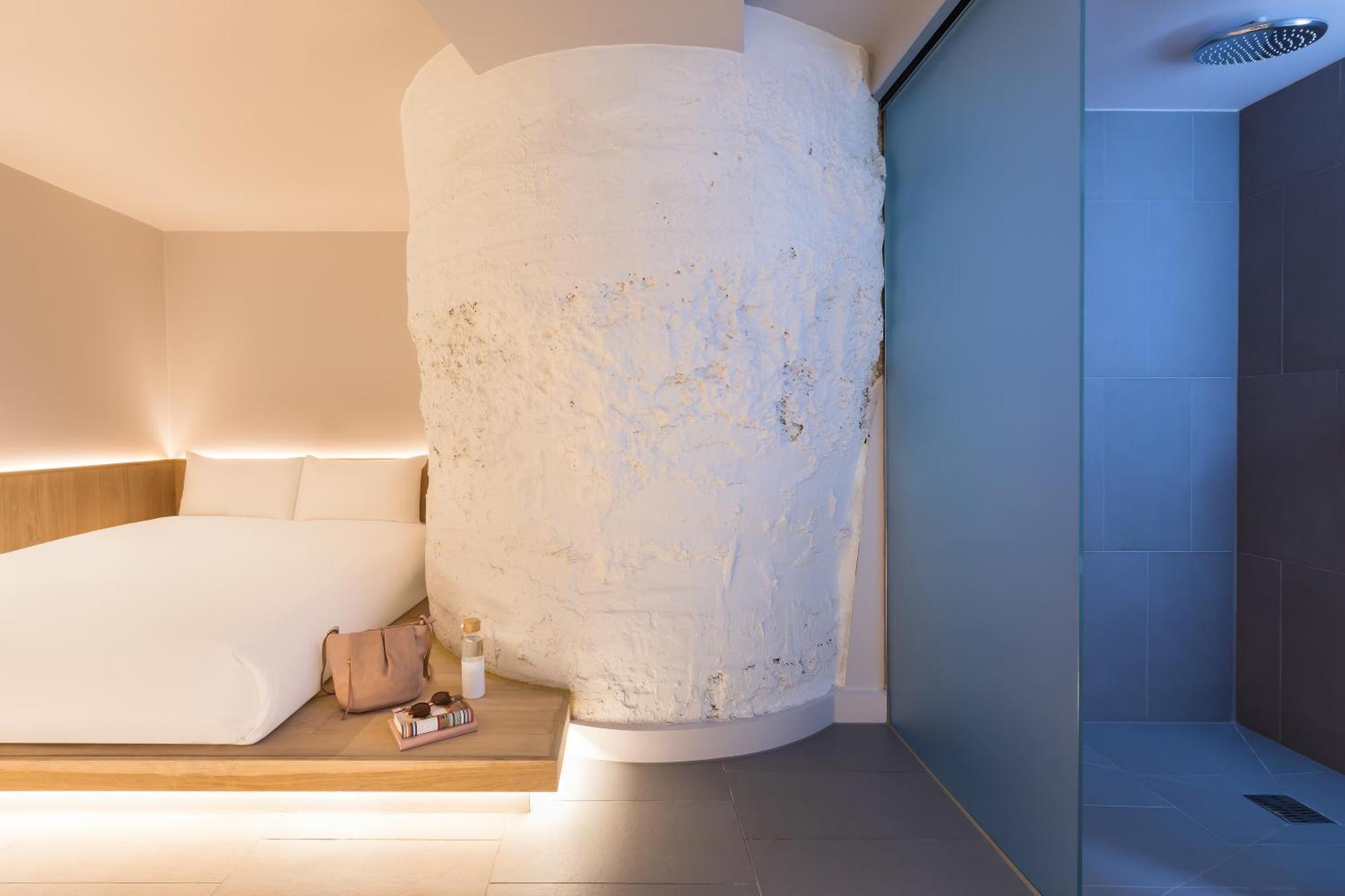 Zedwell Underground Hotel Tottenham Court Rd Лондон Екстер'єр фото